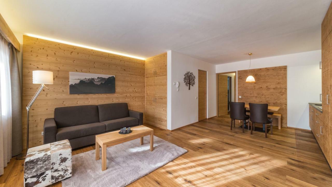 ALMA mountain residence Dobbiaco Extérieur photo